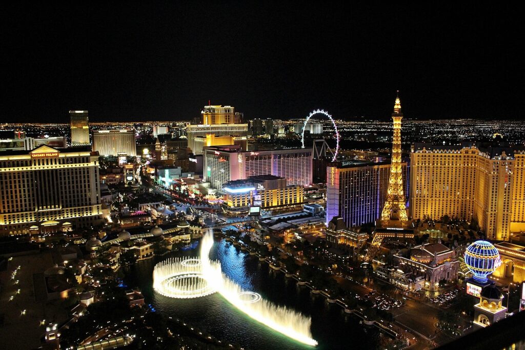 Williams to Las Vegas: A Scenic Return