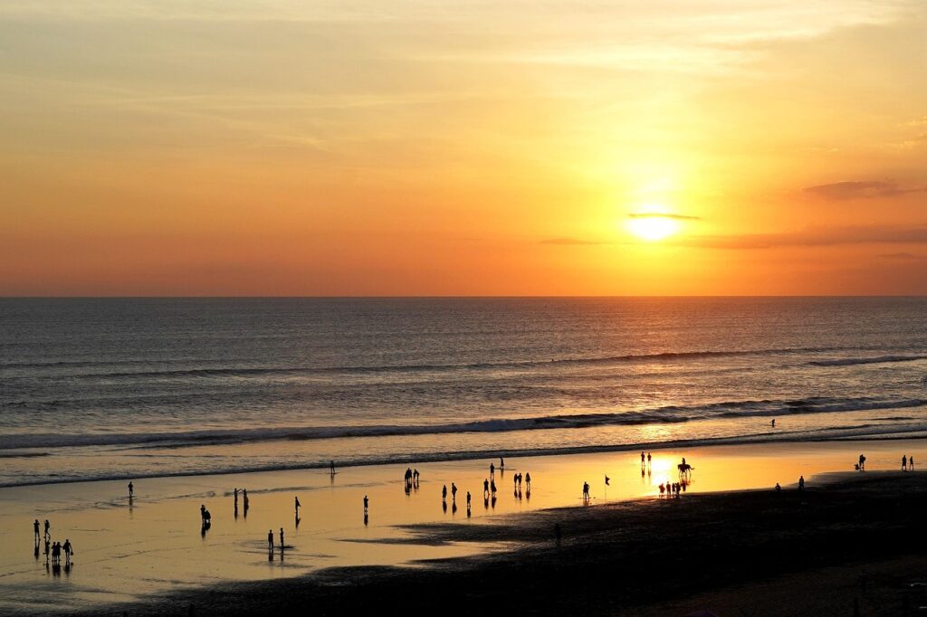 Explore Seminyak & Enjoy the Sunset