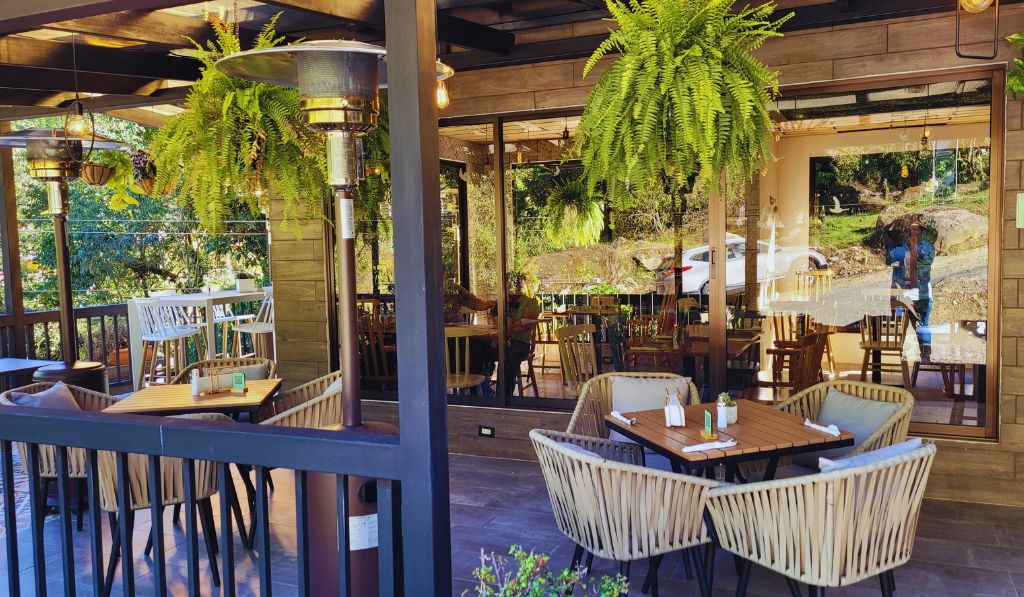 Paco Roncero Restaurante - Avant-Garde Spanish Artistry
